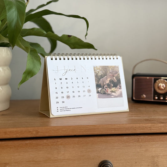 Calendrier Souvenirs — 18 mois (Édition Fête des Mères)